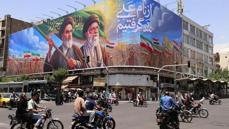 US Lifts Terrorism Sanctions on Airlines Linked to Iran Guards