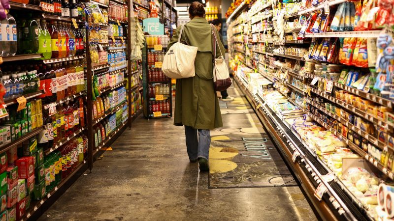 S&P 500 and Nasdaq Rise as August PCE Inflation Comes in Below Estimates