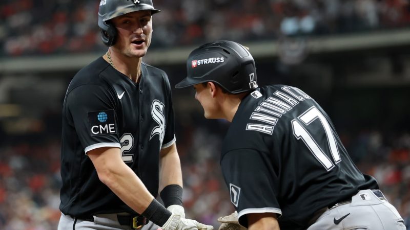 Astros Frustrated By Boos From Sparse Crowd In Wild-Card Opener