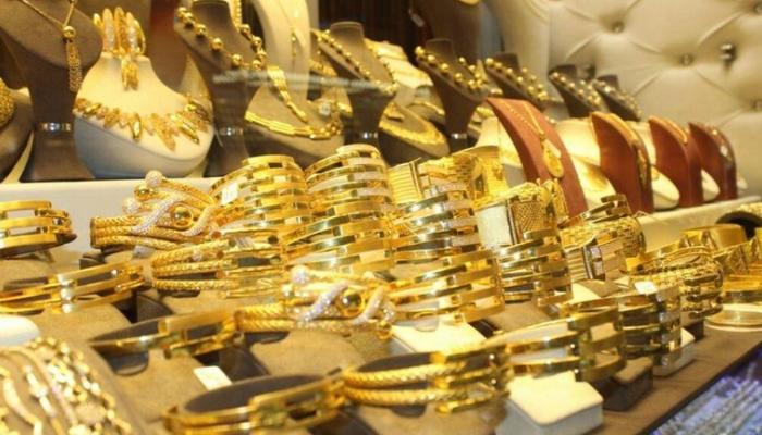 Egypt Gold Prices Fall as Global Drop Outweighs Dollar Climb