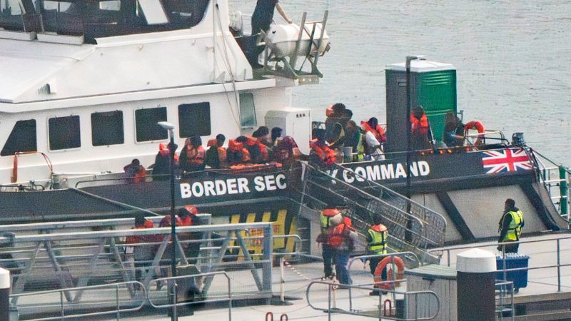 Britain and France Scrap Migrant Exchange Deal After Talks Break Down
