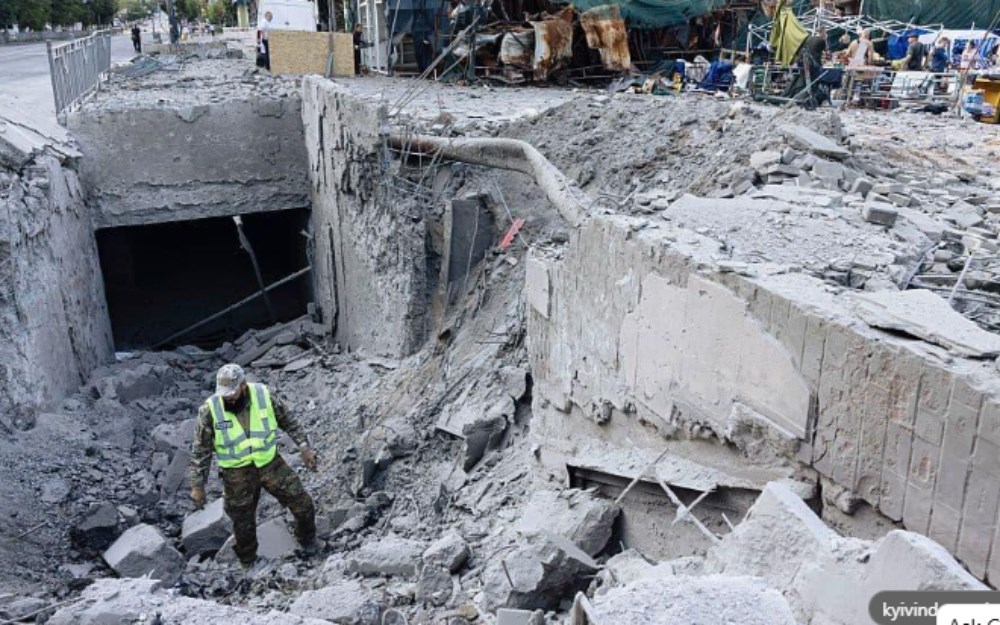 Kyiv Metro Station Damaged in Missile Strike That Kills One