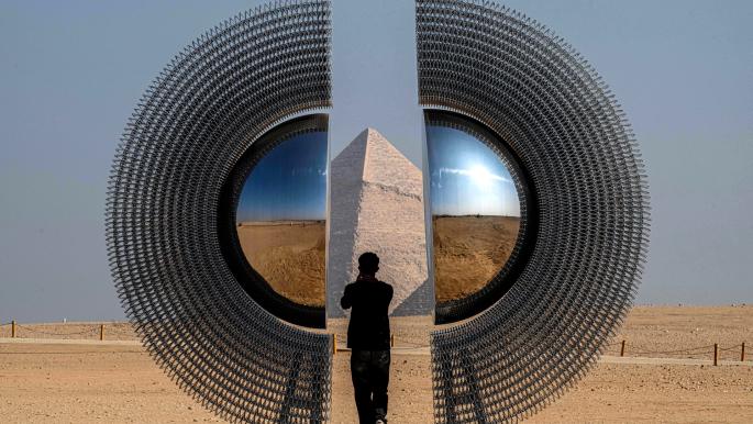 Art D'Égypte Cancels Bernar Venet's Participation in Giza Exhibition