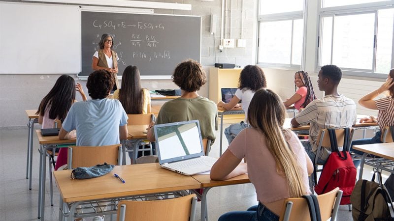 Extra Schooling Reduced Dementia Risk, 1972 British Reform Study Finds