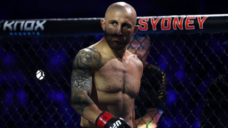 Alexander Volkanovski Knocks Out Movsar Evloev to Defend UFC 333 Title