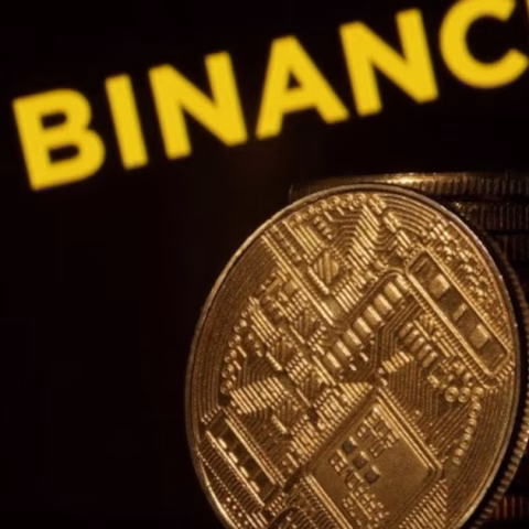 Binance Investigates Potential Hack as Tether and Circle Freeze Funds