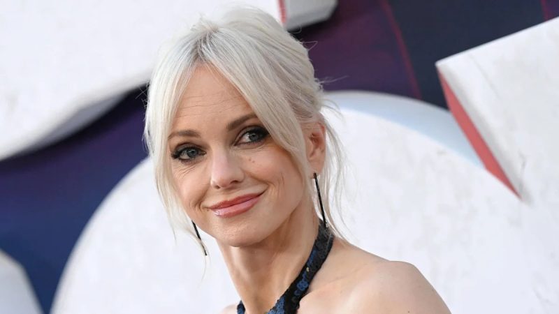 Jaime Pressly Discusses Mom Co-Stars After Memoir