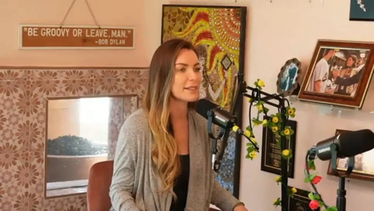 Crystal Hefner Calls Jon Lovitz One of Hollywood's Biggest Pervs