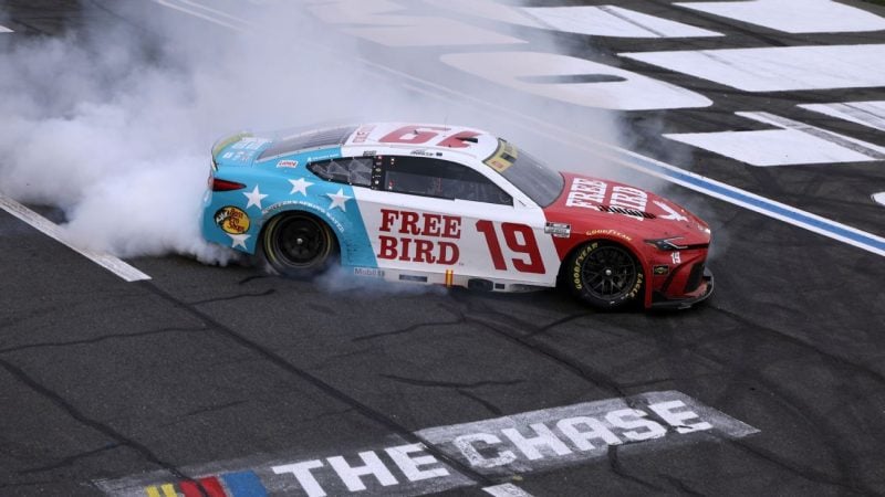Chase Briscoe Edges Christopher Bell in Charlotte Photo Finish