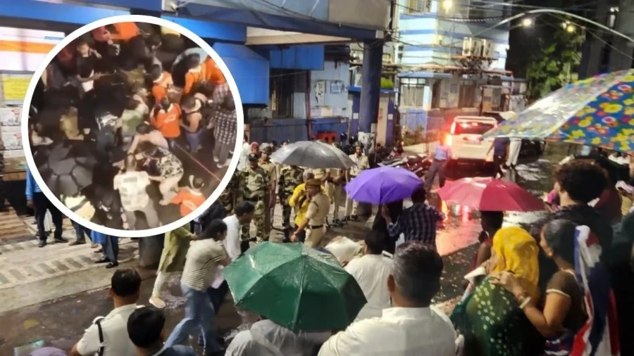 Kolkata Stampede Kills 17 at Durga Puja Festival