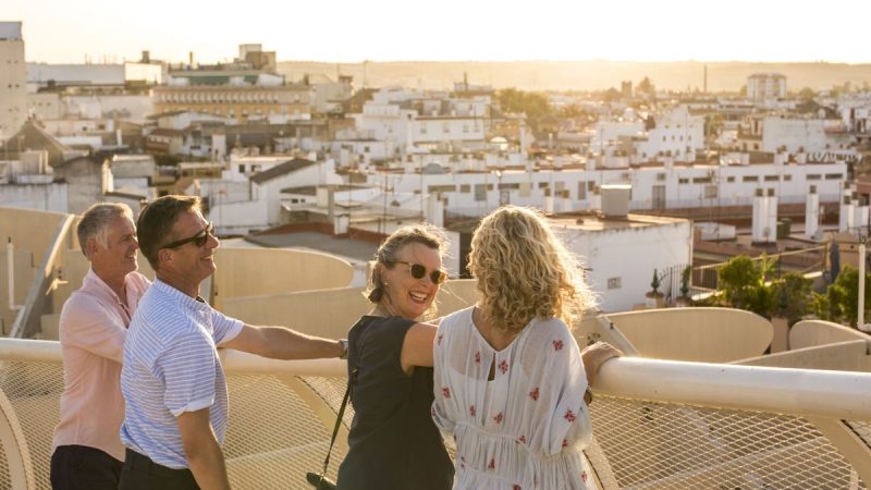Trafalgar Partners With Approach Guides to Provide Advisor Tools