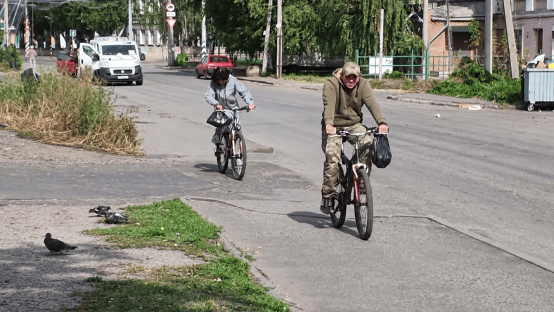 Ukraine Accelerates Kramatorsk Evacuations as Russian Forces Advance